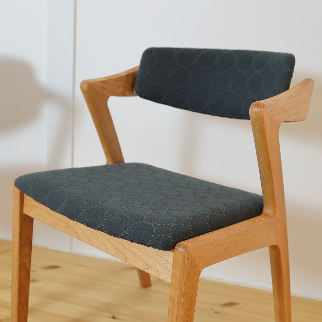 ミナペルホネン張り ZEN チェア｜ISU-WORKS – カチートファニチャー