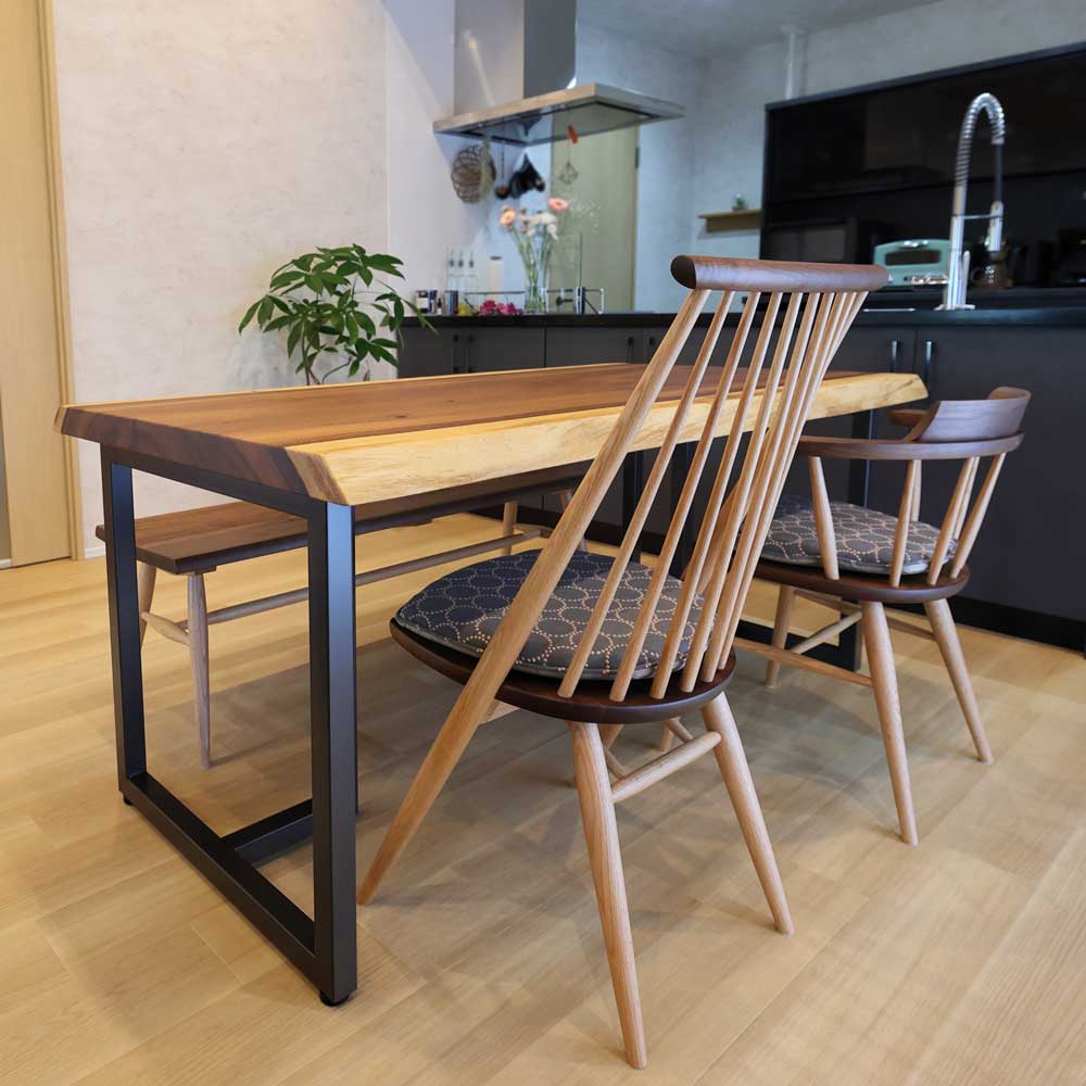 シビルチェア 柏木工、ミナペルホネンのタンバリン生地の座面クッション使用写真