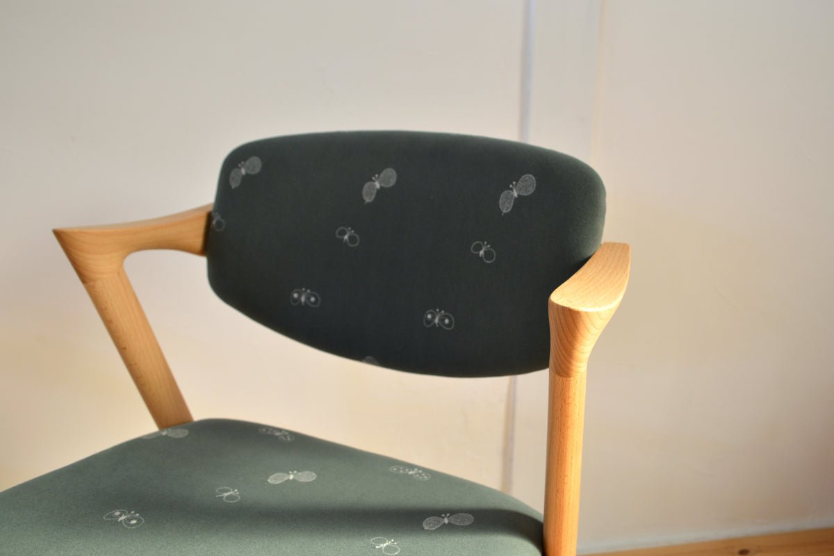 ミナペルホネン×No.42チェア|宮崎椅子製作所 – カチートファニチャー