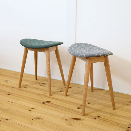 ミナペルホネンのタンバリン生地のスツール