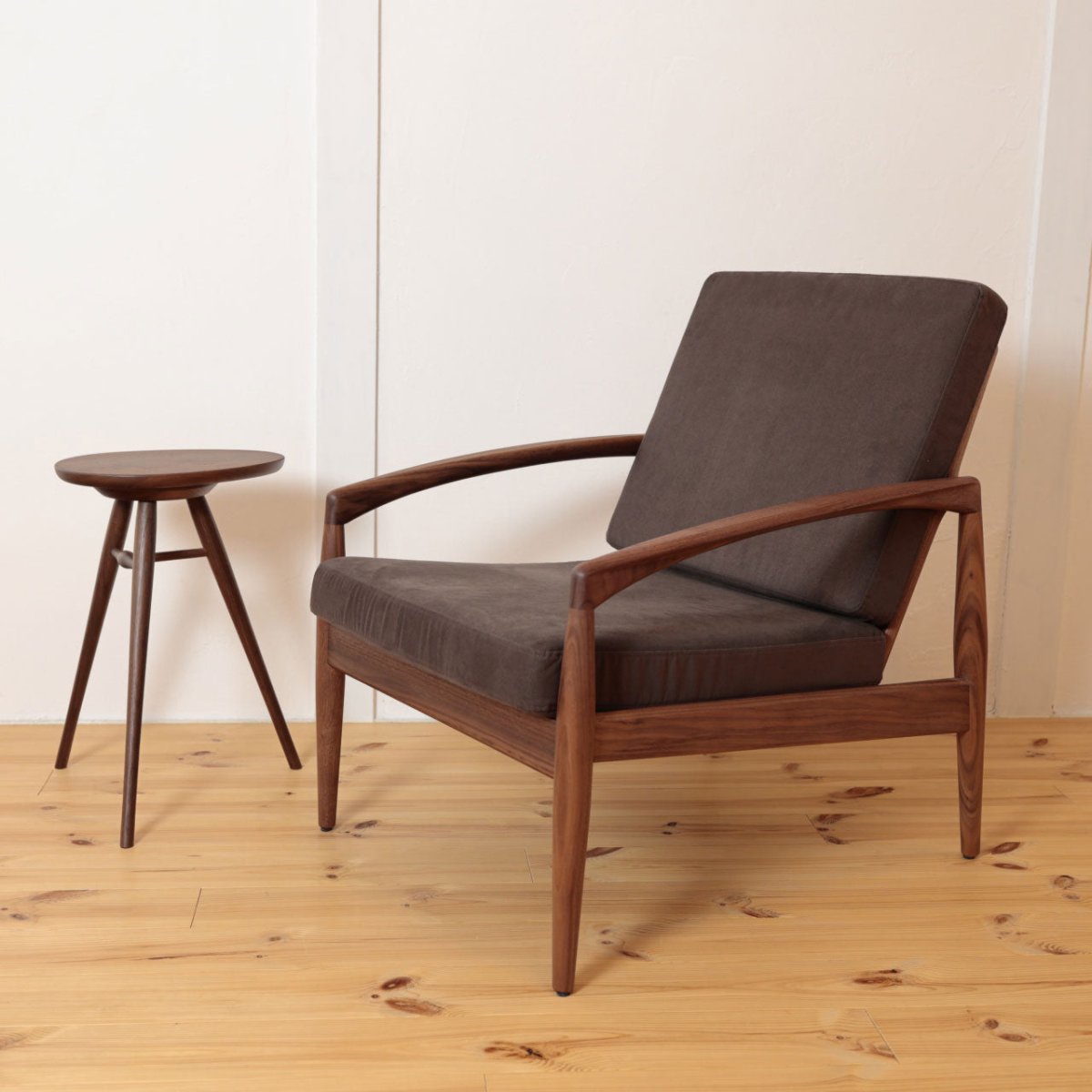 宮崎椅子製作所のペーパーナイフソファ 1P（1人掛け） 全体像 メイン写真