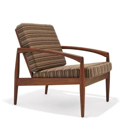 ペーパーナイフソファ 1P（1人掛け） 宮崎椅子製作所 カイ・クリスチャンセンによるデザイン斜め前から見た全体像