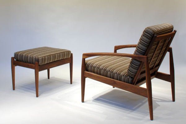 ペーパーナイフソファ1Pとオットマンの組み合わせ（宮崎椅子製作所）